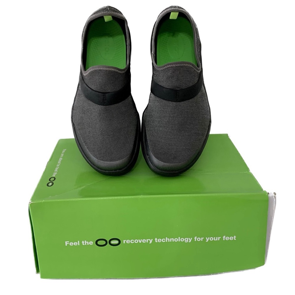 NWOT Women’s OOmg Fibre Low Shoe - Black Gray 9